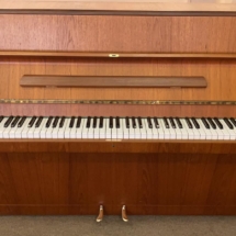 Pianinas Malmsio, rudas, matinis, 1000 €